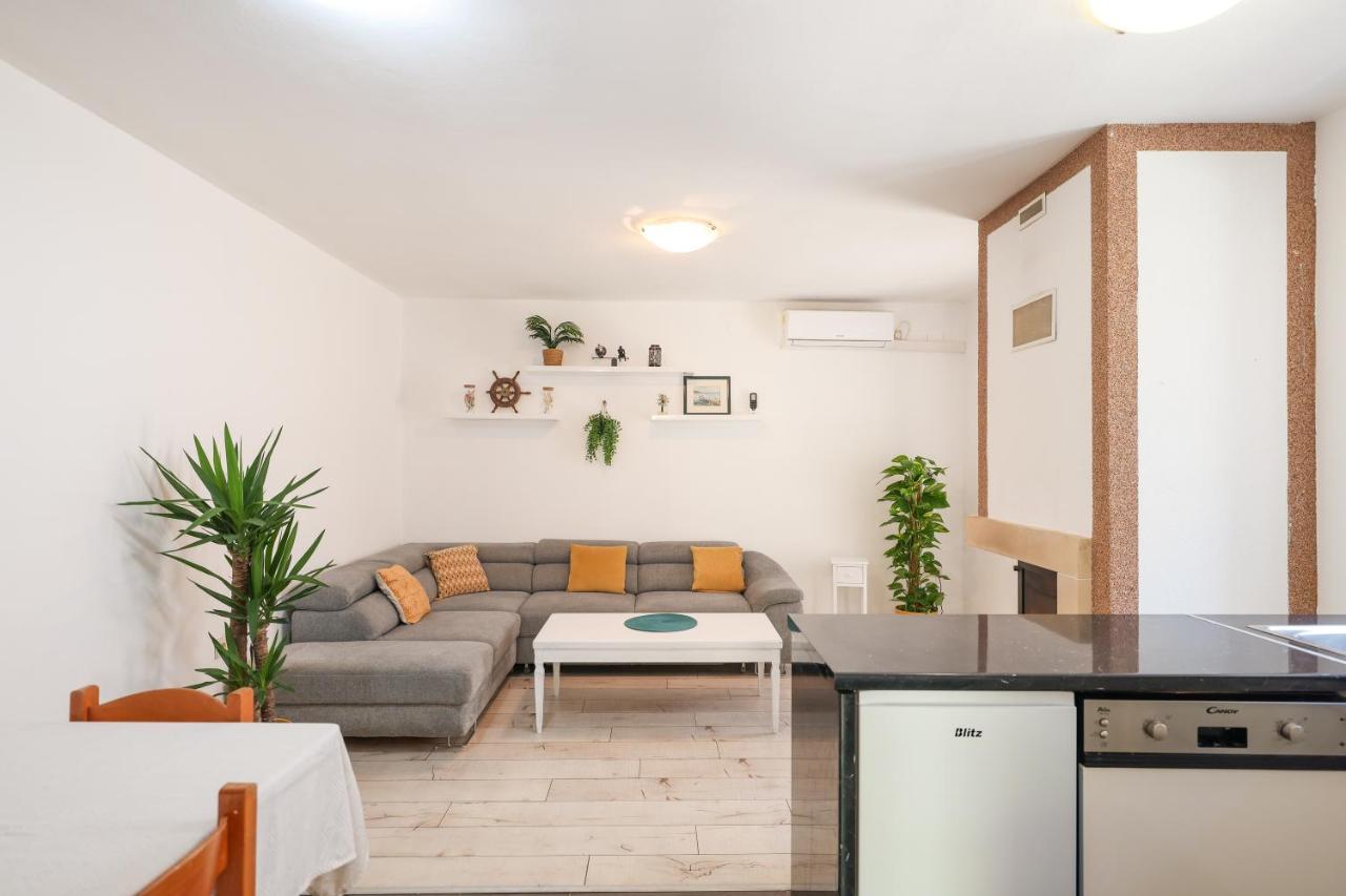 הוילה זאדאר Vacation House Jakov מראה חיצוני תמונה